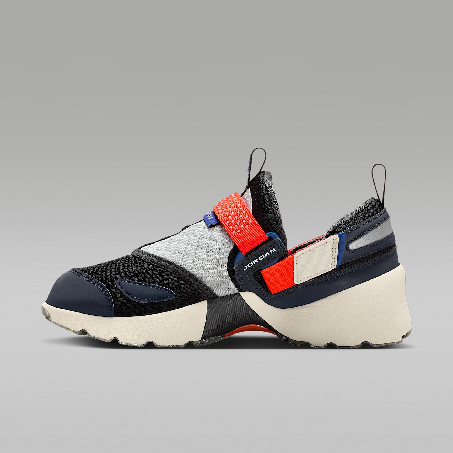 Jordan Trunner LX Women's Shoes. Nike ID